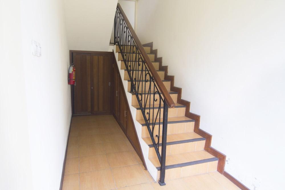 Urbanview Sasono Putro Condoongcatur By Reddoorz Kejayan Dış mekan fotoğraf