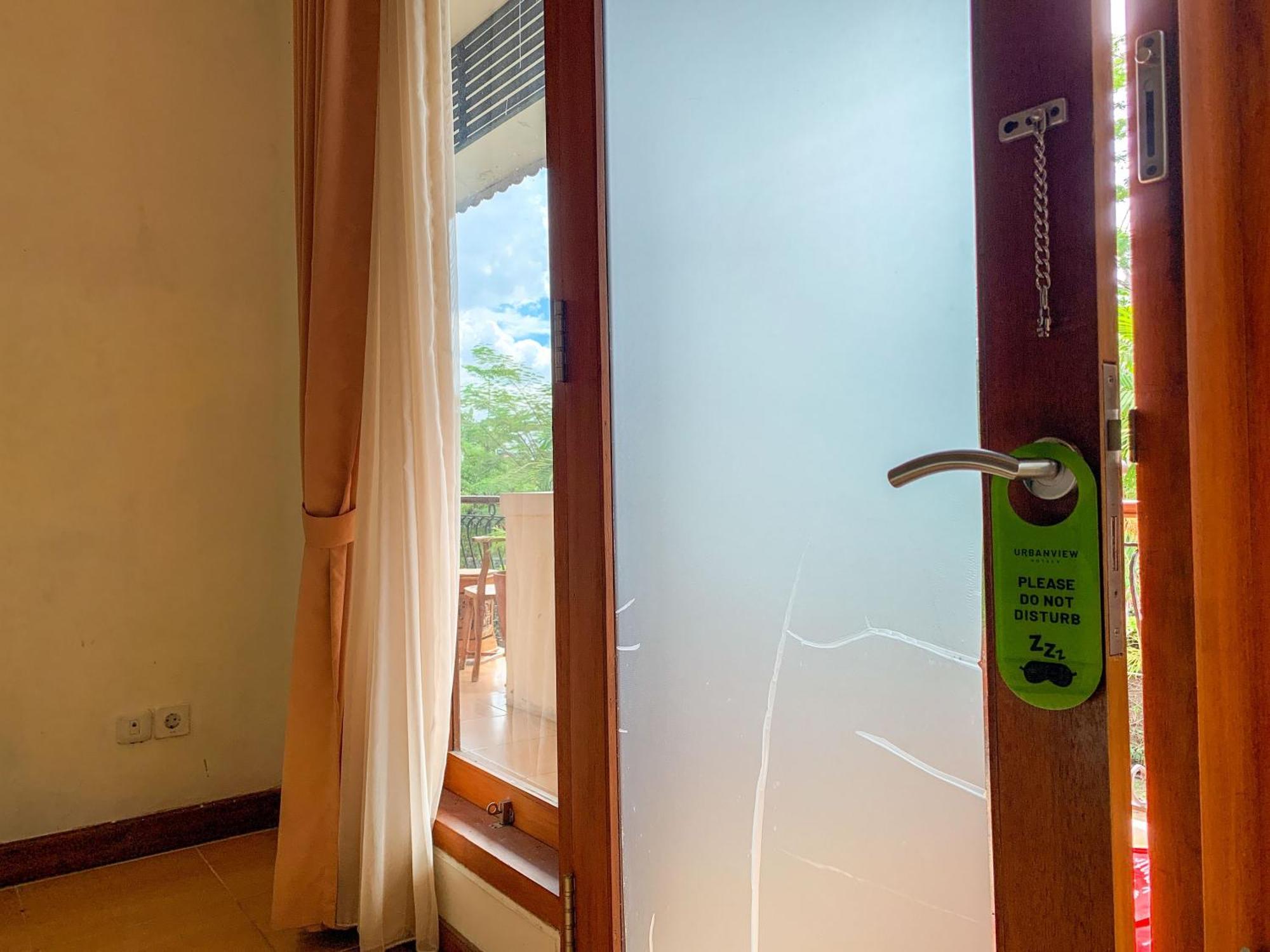 Urbanview Sasono Putro Condoongcatur By Reddoorz Kejayan Dış mekan fotoğraf